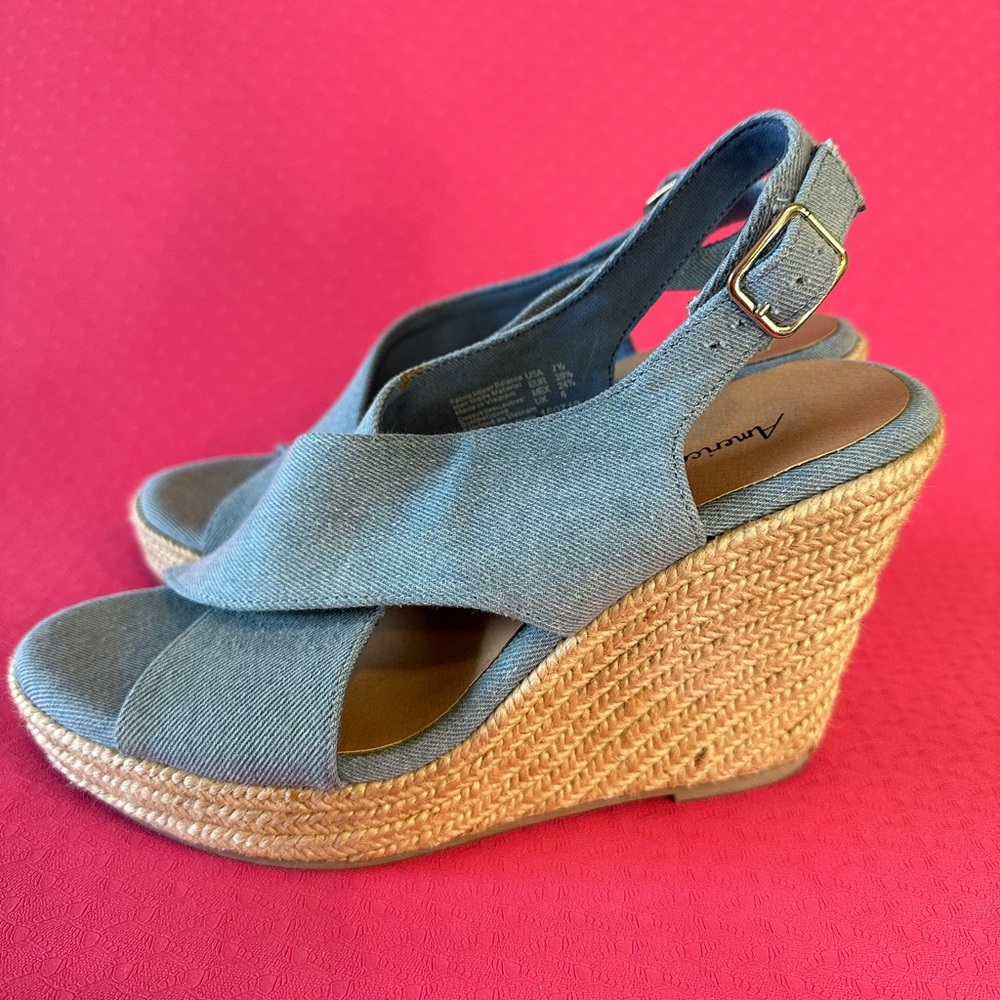 AMERICAN EAGLE WEDGES
